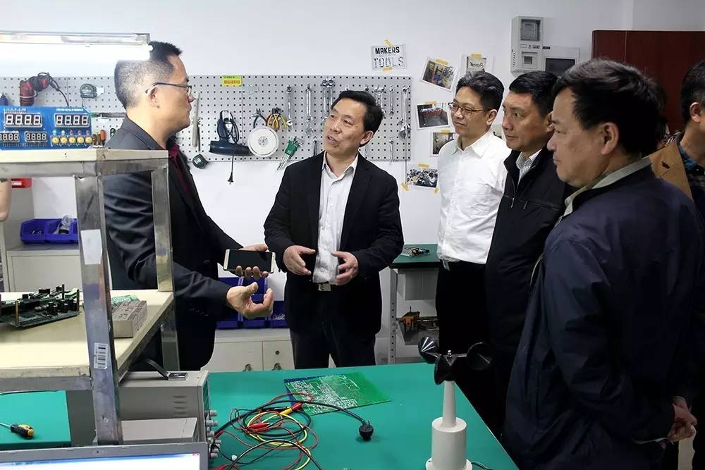 省政協(xié)副主席、科技廳廳長郭躍進(jìn)蒞臨微特調(diào)研