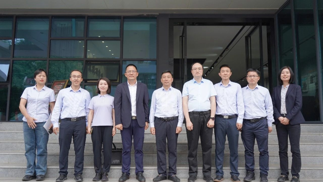 長江電力副總經(jīng)理、總工冉毅川蒞臨微特調(diào)研